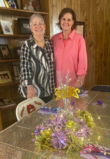 Carthage Book Club holds January monthly meeting